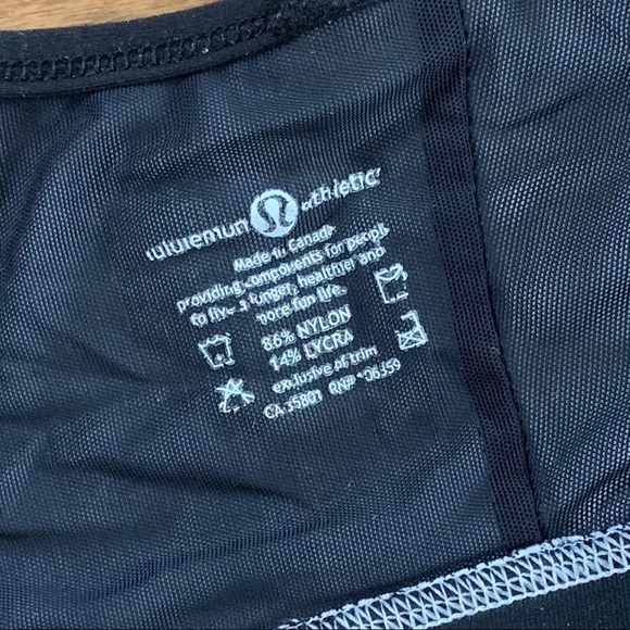 Lululemon wht/blk sports bra cross straps keyhole - Picture 5 of 5